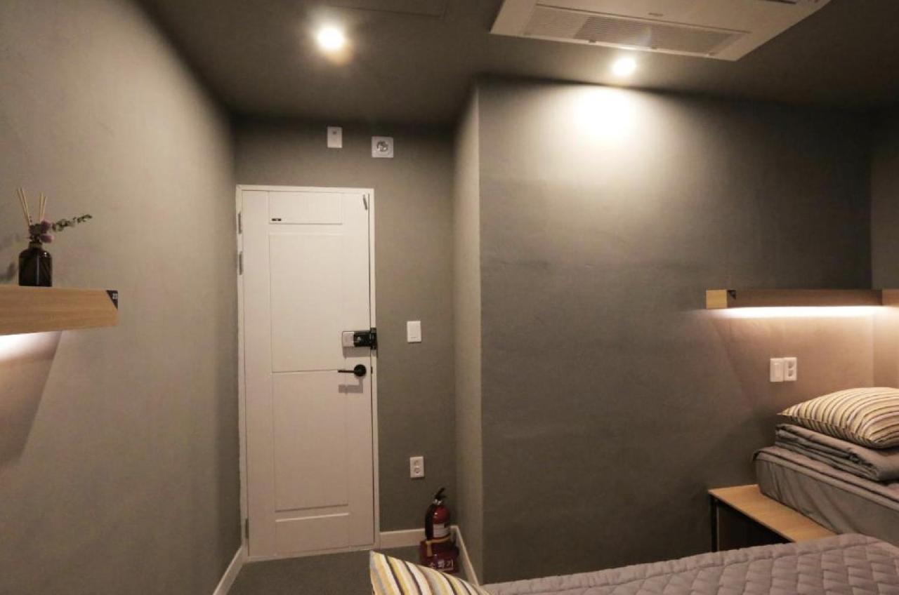 Blueboat Hostel ג'אונג'ו מראה חיצוני תמונה