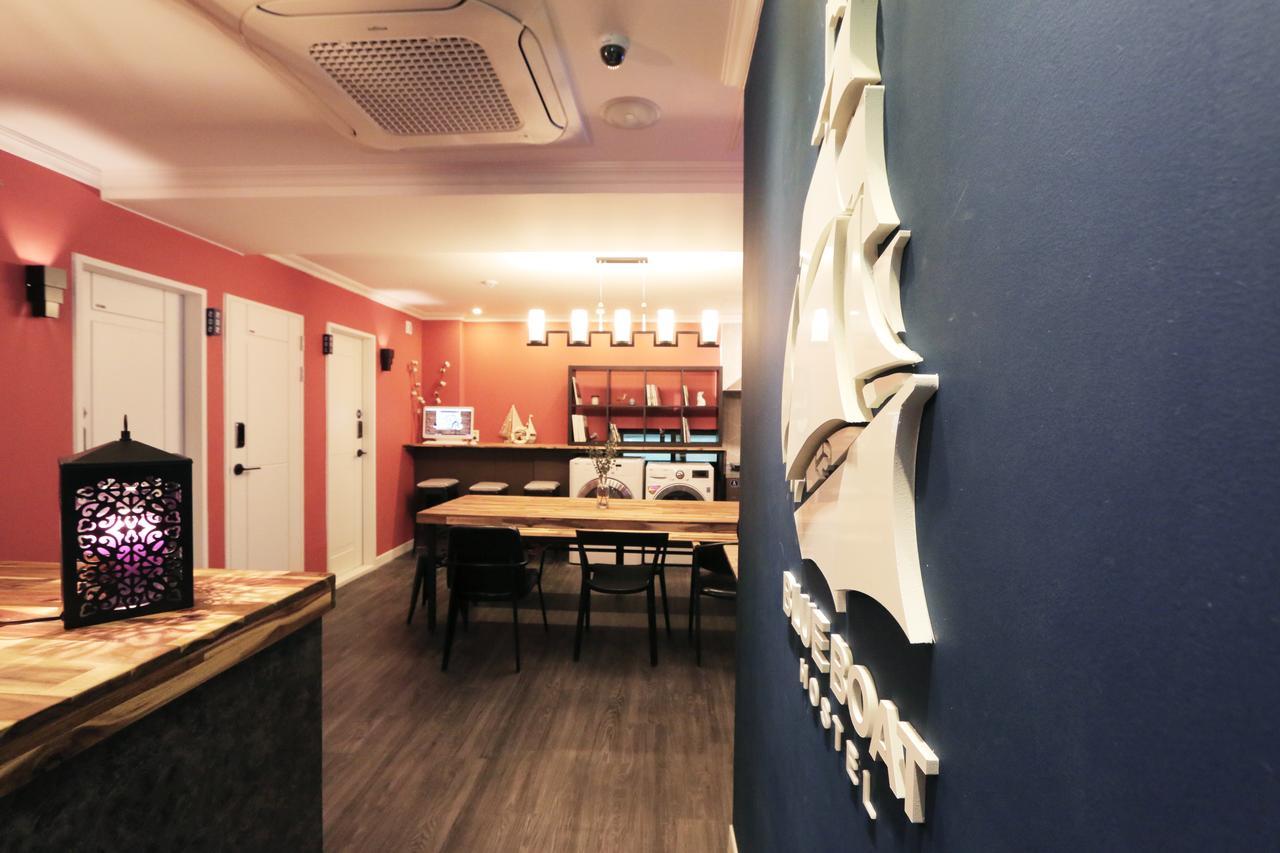 Blueboat Hostel ג'אונג'ו מראה חיצוני תמונה