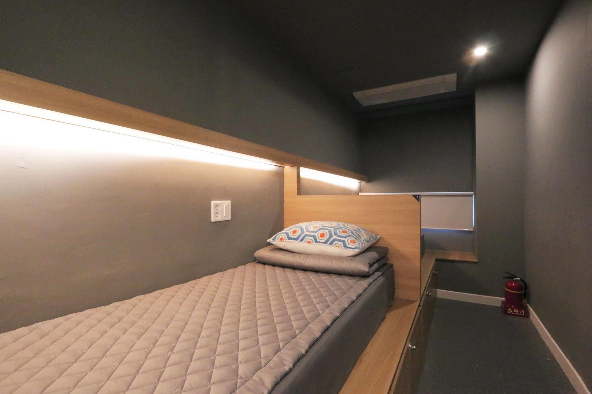 Blueboat Hostel ג'אונג'ו מראה חיצוני תמונה