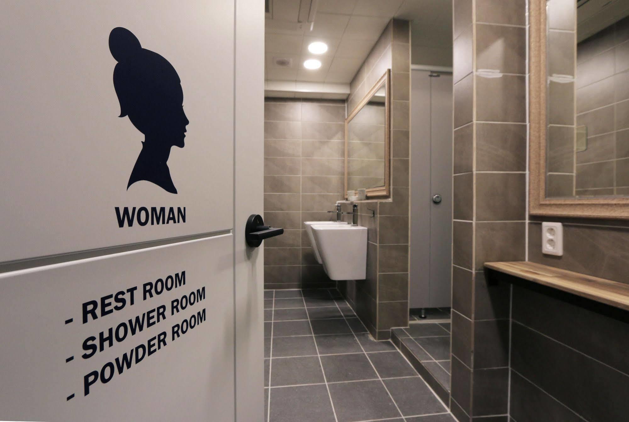 Blueboat Hostel ג'אונג'ו מראה חיצוני תמונה