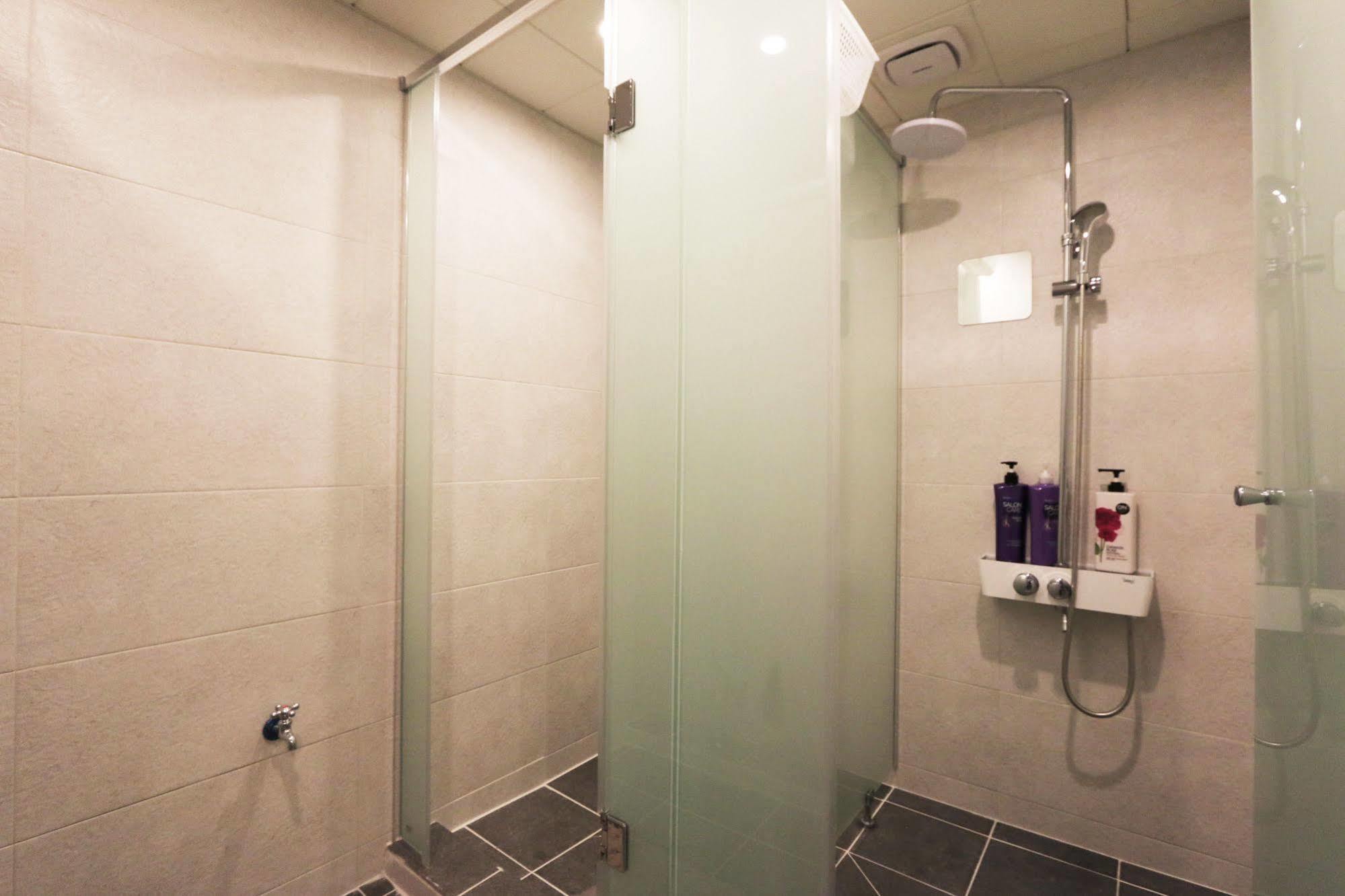 Blueboat Hostel ג'אונג'ו מראה חיצוני תמונה